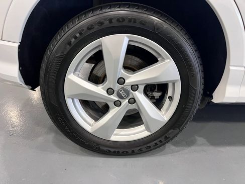 Used 2020 Audi Q3 2.0T Premium image 32