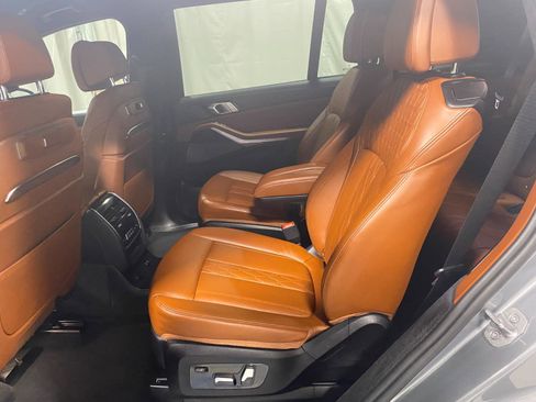 Used 2024 BMW X7 xDrive40i w/ Executive Package image 15