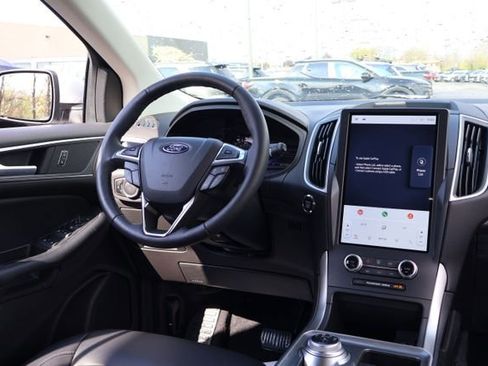 Used 2024 Ford Edge SEL w/ Convenience Package AWD/4WD image 18