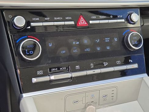 Used 2025 Hyundai Santa Fe SEL image 19