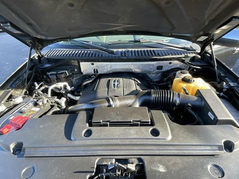 Used 2015 Lincoln Navigator 2WD image 22