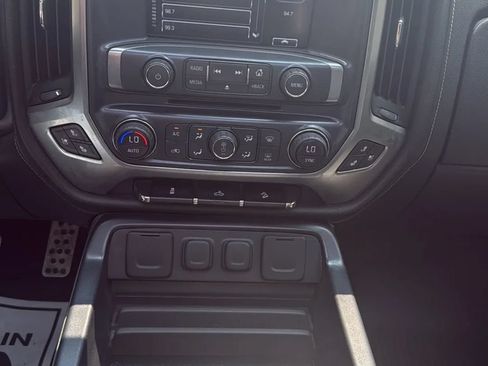 Used 2017 Chevrolet Silverado 1500 LTZ Z71 AWD/4WD image 23