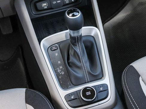 New 2026 Hyundai Venue SEL FWD image 25