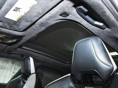 Used 2025 BMW M5 w/ Executive Package image 70