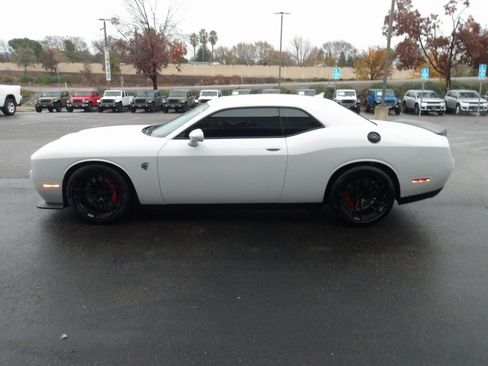 Used 2023 Dodge Challenger SRT Hellcat image 5