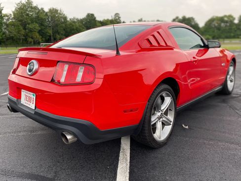 Used 2011 Ford Mustang GT Premium w/ Comfort Pkg RWD image 6