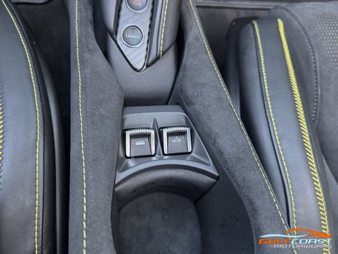 Used 2022 McLaren 720S Performance image 21