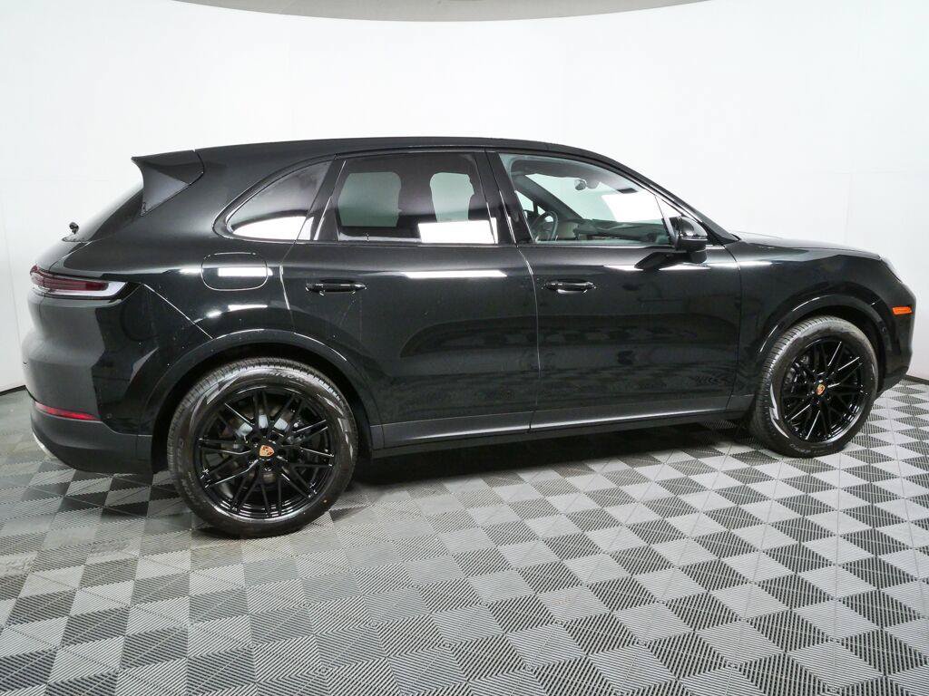 New 2026 Porsche Cayenne AWD/4WD image 28