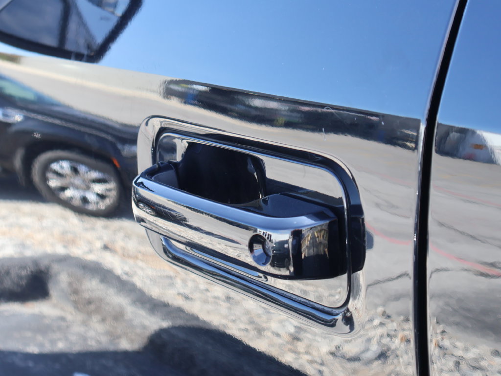 Used 2018 Ford F150 XLT w/ Equipment Group 302A Luxury AWD/4WD image 25