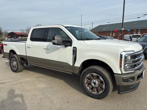 New 2026 Ford F250 King Ranch w/ FX4 Off-Road Package AWD/4WD image 13