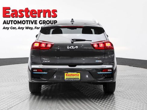 Used 2022 Kia Niro EX w/ Cold Weather Package image 6