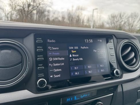 Used 2023 Toyota Tacoma TRD Off-Road image 4