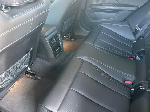 Used 2023 BMW i4 eDrive35 image 15