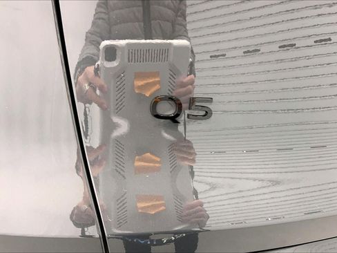 Certified 2025 Audi Q5 2.0T Premium Plus w/ Premium Plus image 7