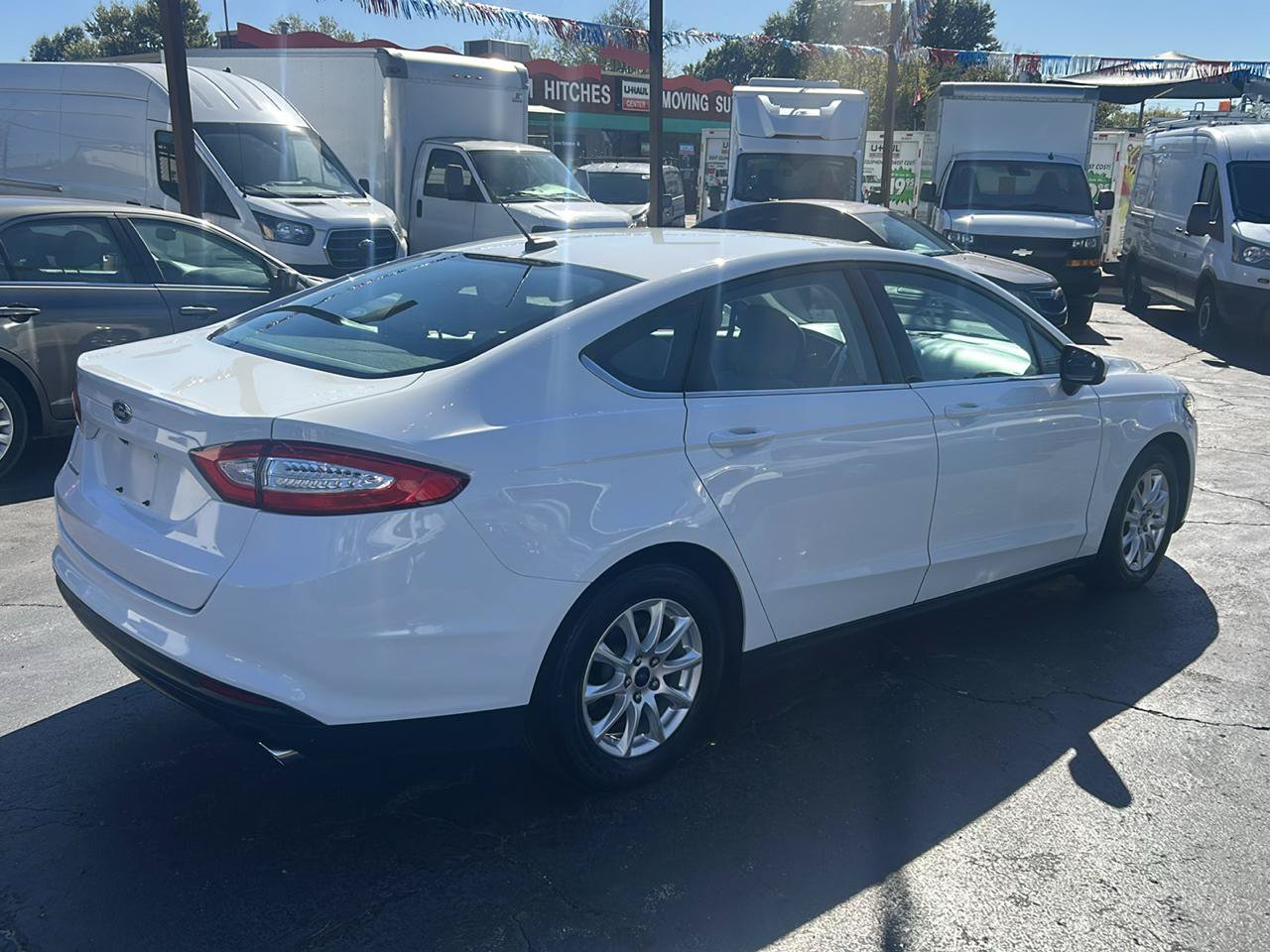 Used 2016 Ford Fusion S FWD image 4