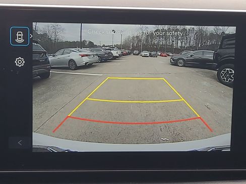 Used 2025 Hyundai Tucson SE image 25