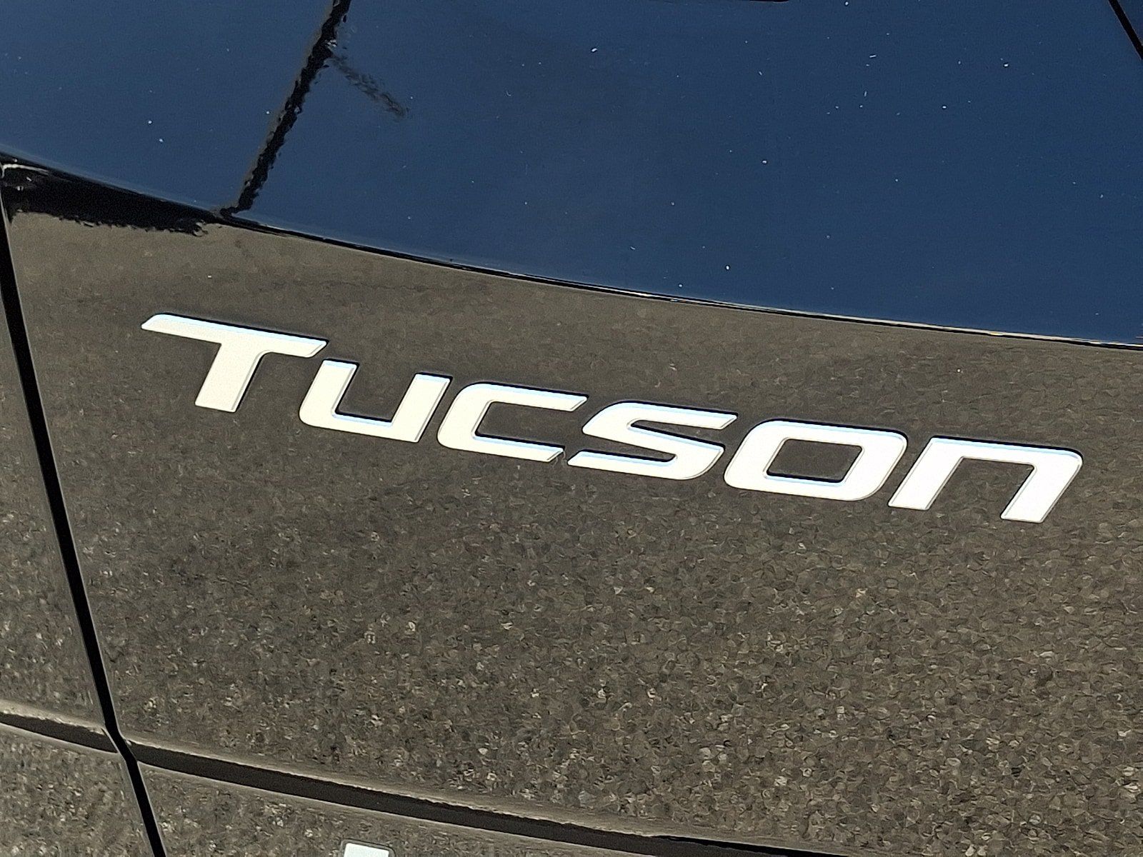 Certified 2025 Hyundai Tucson Limited AWD/4WD image 33