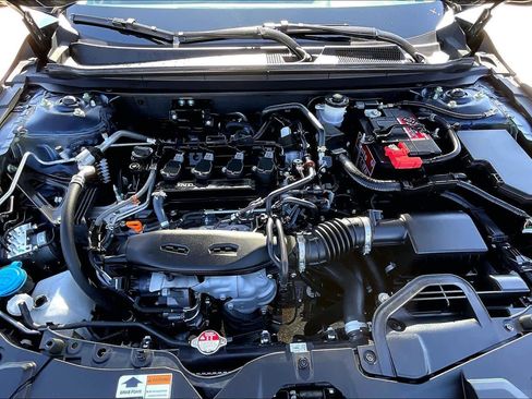 Used 2025 Honda Accord SE image 32