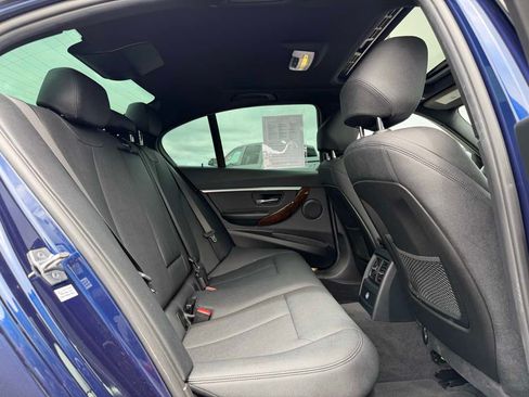 Used 2018 BMW 330i Sedan RWD image 16