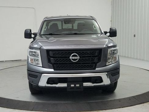 Used 2024 Nissan Titan SV w/ SV Convenience Package AWD/4WD image 3