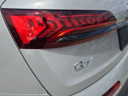 Used 2024 Audi Q7 3.0T Premium Plus AWD/4WD image 39