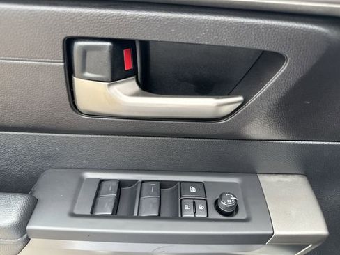 Used 2022 Toyota Tundra SR5 w/ SR5 Convenience Package RWD image 22