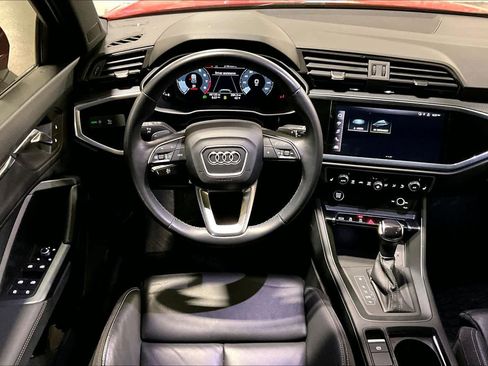 Used 2023 Audi Q3 2.0T Premium image 5