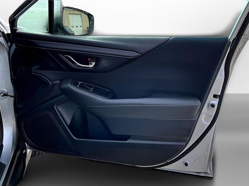 Used 2021 Subaru Outback Premium image 26