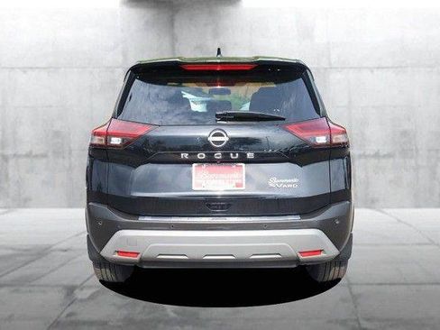 Used 2023 Nissan Rogue SV AWD/4WD image 6