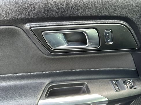 Certified 2019 Ford Mustang Coupe w/ Equipment Group 101A image 13