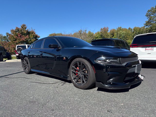 Used 2016 Dodge Charger R/T Scat Pack w/ Technology Group RWD image 2