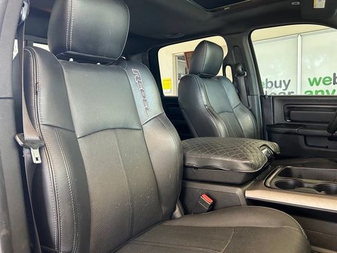 Used 2018 RAM 1500 Rebel w/ Luxury Group AWD/4WD image 31