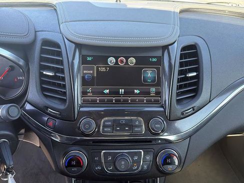 Used 2014 Chevrolet Impala LT w/ Premium Seating Package image 35