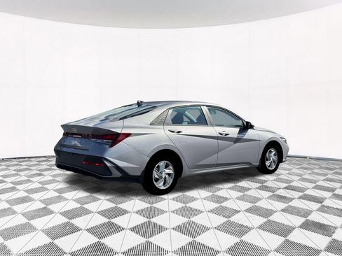 New 2026 Hyundai Elantra SE image 12