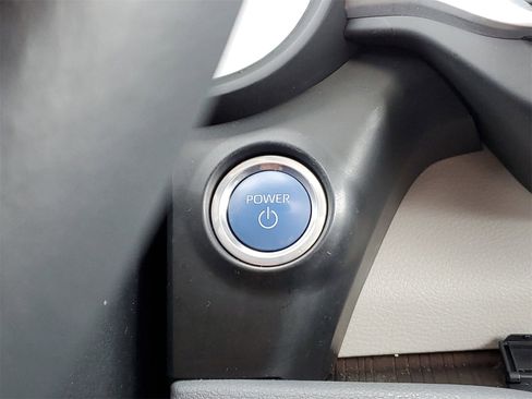 Certified 2023 Toyota Sienna XLE w/ XLE Plus Package image 30