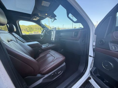 Used 2022 Ford Expedition Max Limited AWD/4WD image 25