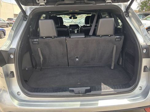 Used 2024 Toyota Highlander XSE FWD image 34