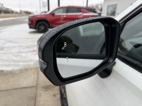 Used 2025 Honda HR-V Sport image 34