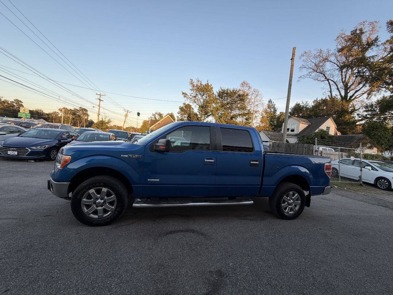 Used 2014 Ford F150 XLT w/ Equipment Group 302A Luxury AWD/4WD image 5