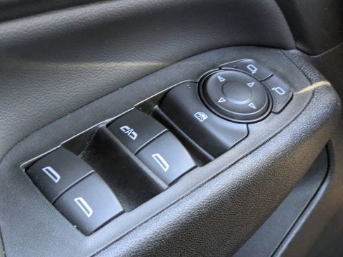 Used 2024 Chevrolet Equinox LT image 25