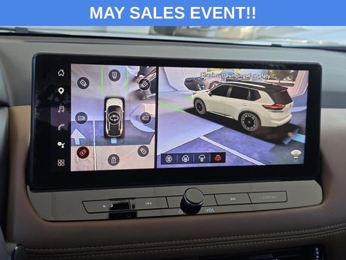 Used 2025 Nissan Rogue Platinum FWD image 23