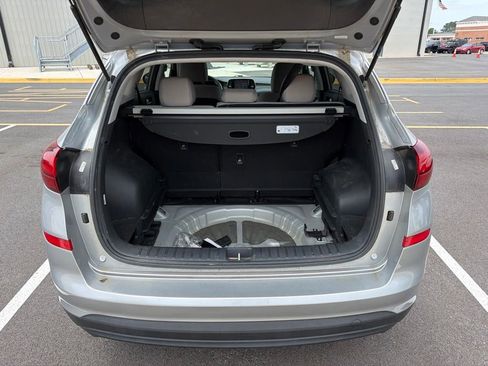 Used 2021 Hyundai Tucson SE AWD/4WD image 17