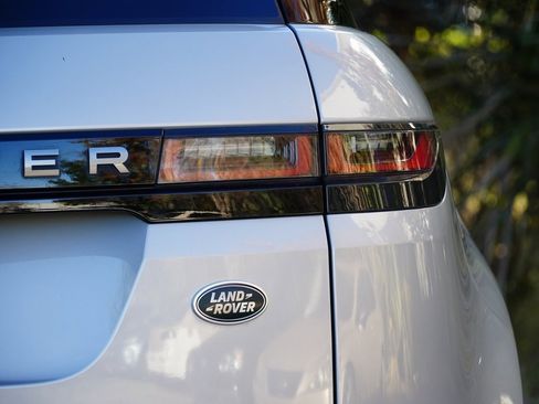 Used 2021 Land Rover Range Rover Evoque R-Dynamic S image 8