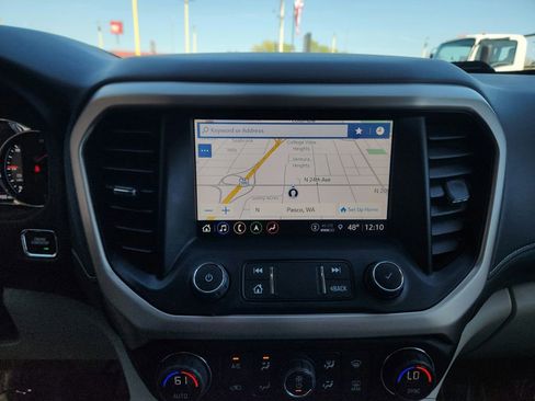 Used 2023 GMC Acadia Denali AWD/4WD image 15