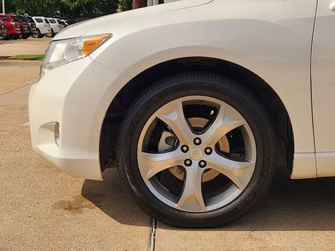 Used 2012 Toyota Venza LE w/ LE Convenience Pkg FWD image 5