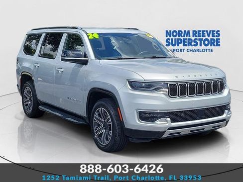 Used 2024 Jeep Wagoneer Series II w/ Flexible Seating Group RWD image 1