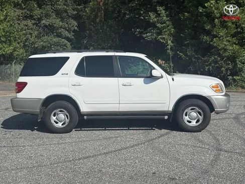 Used 2003 Toyota Sequoia SR5 image 5