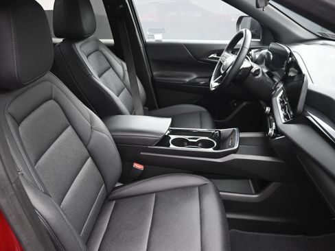Used 2025 Chevrolet Equinox LT w/ Convenience Package II FWD image 25