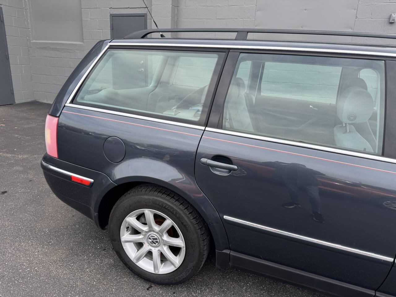 Used 2004 Volkswagen Passat GLS FWD image 9