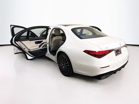 Used 2023 Mercedes-Benz S 500 4MATIC image 16
